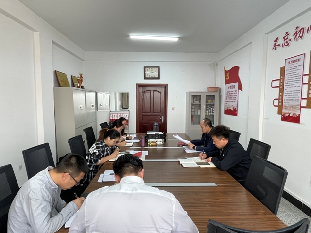 学习现场-上新闻.jpg 学习现场-上新闻.jpg