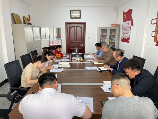 学习现场-上新闻.jpg 学习现场-上新闻.jpg