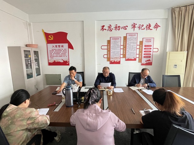 学习现场-上新闻.jpg 学习现场-上新闻.jpg