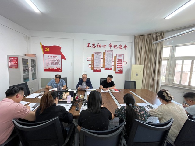 学习现场-上新闻.jpg 学习现场-上新闻.jpg